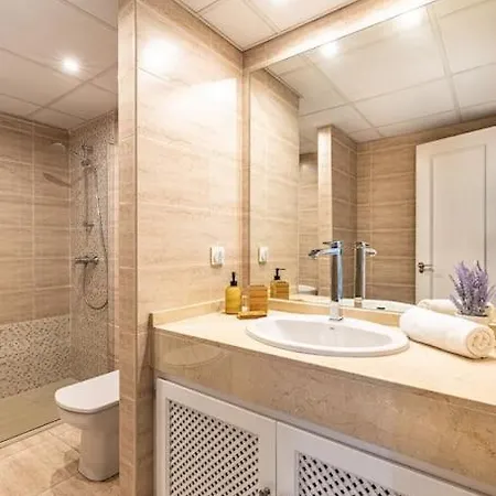 Luminoso Duplex 4 Hab. En Guadalmina Baja Marbella